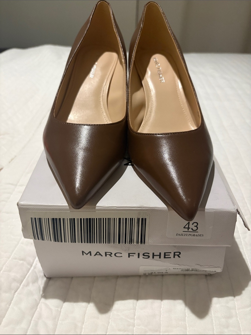 NWT Marc Fisher Brown Leather Alola Classic Pointed-Toe Pump Sz 9 - 3 inch heel - Picture 2 of 5
